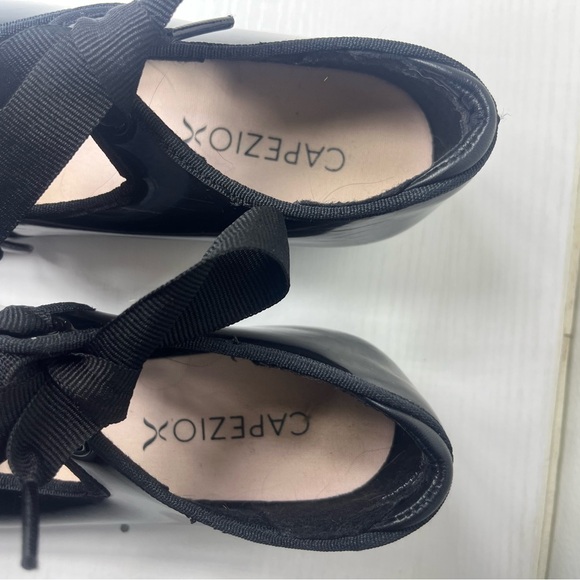 Capezio Black Patent Tap Shoes Ribbon Tie Girls 13 M Dance - Picture 3 of 6